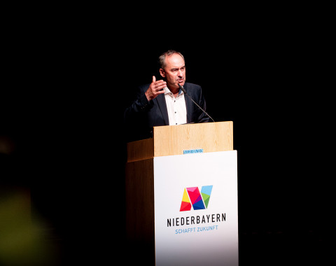 15jahreniederbayernforum_20260709_3_martingiermann-83.jpg
